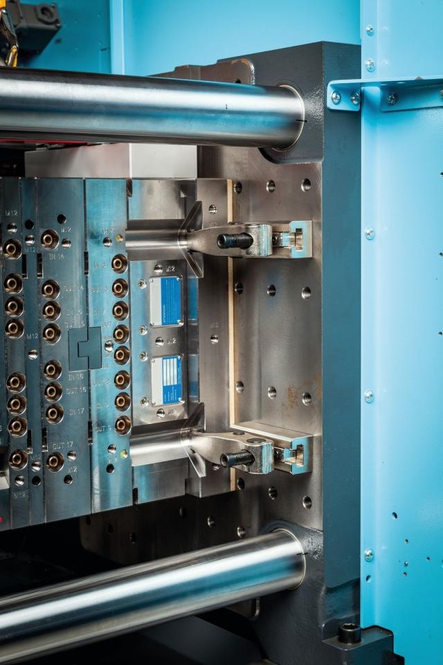 Power Sliding Clamp (Supplied without Platen Bolt)